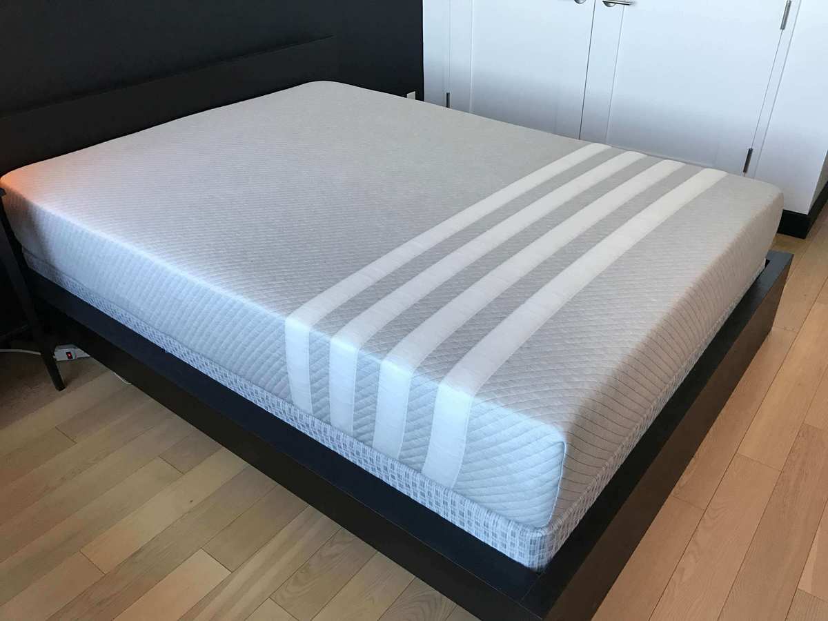 Leesa hybrid queen deals mattress